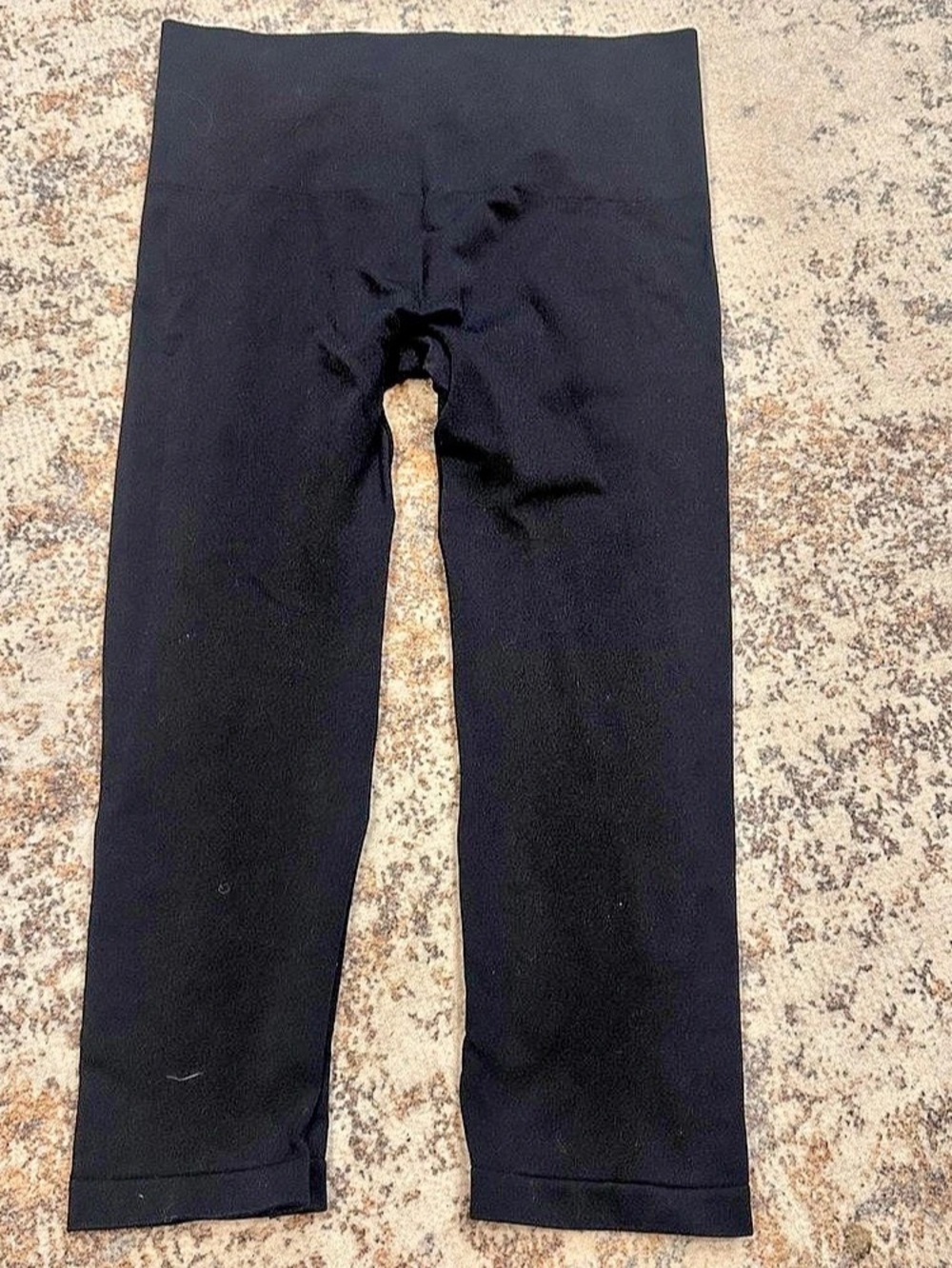 EUC Soma Seamless Crop Leggings-Black-Large